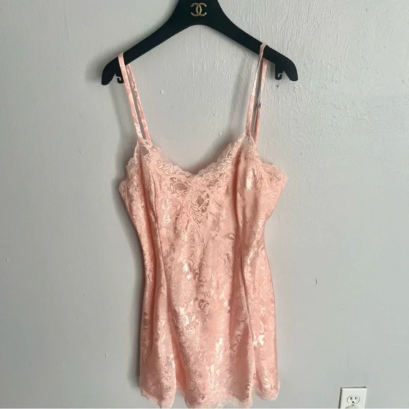 Vintage Victoria’s Secret Old Hollywood Glamour Chemise - Picture 3 of 15